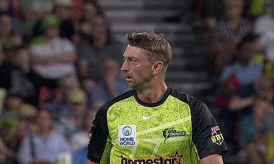 BBL|14 Match 16: Warner Shines, Agar Seals Thunder's Victory